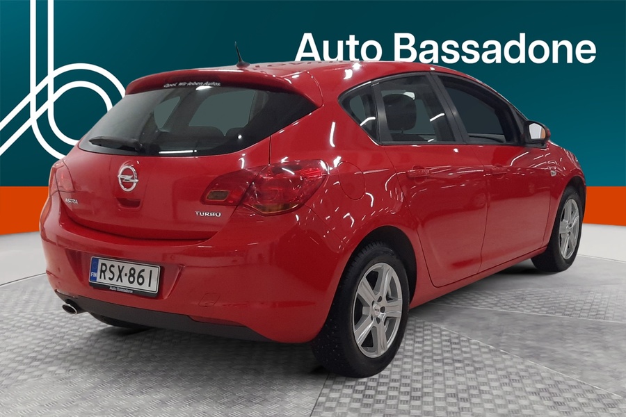 Opel Astra vaihtoauto