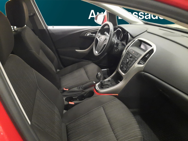 Opel Astra vaihtoauto