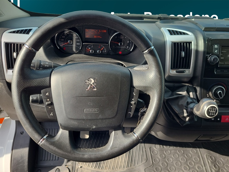 Peugeot Boxer vaihtoauto