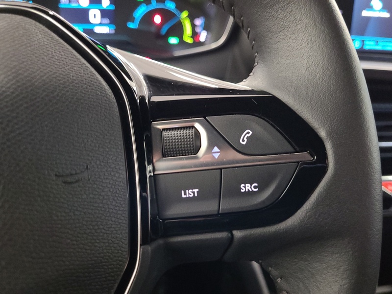 Peugeot e-2008 vaihtoauto