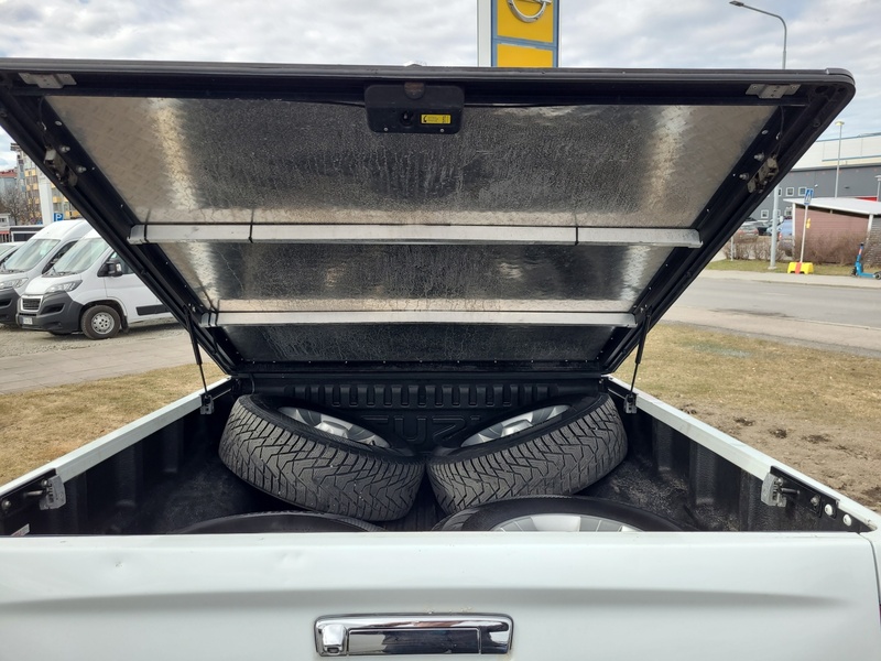 Isuzu D-Max vaihtoauto