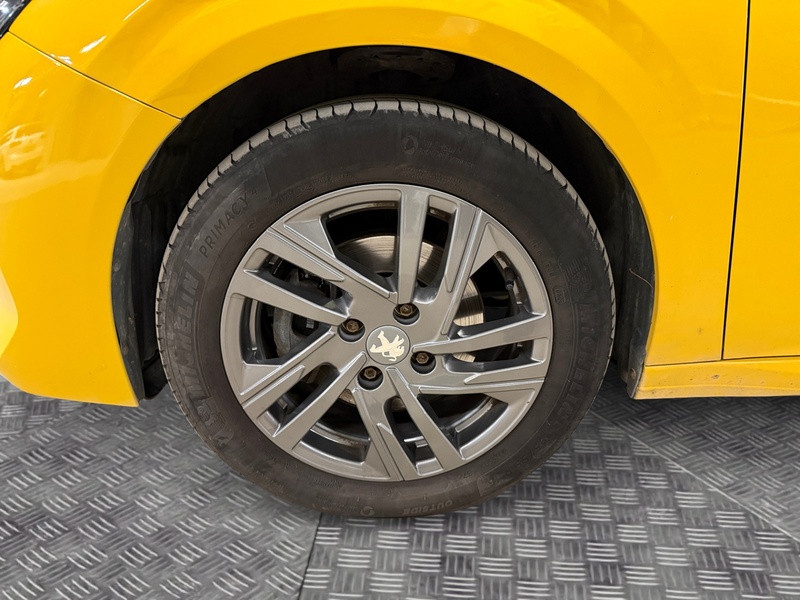 Peugeot 208 vaihtoauto