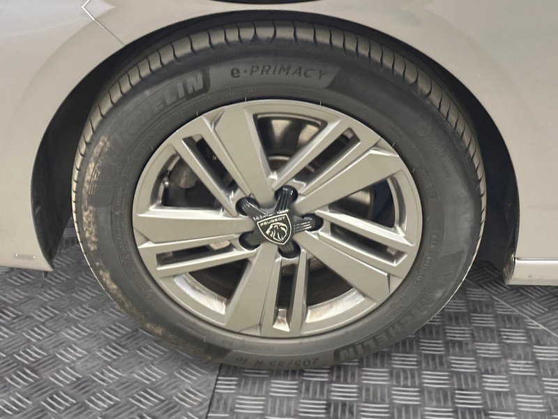 Peugeot 308 vaihtoauto