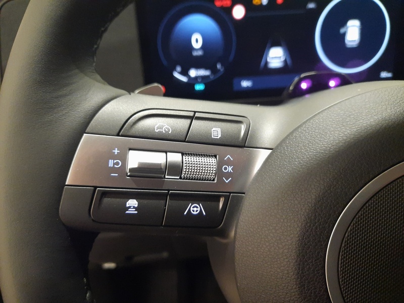 Hyundai KONA Hybrid vaihtoauto