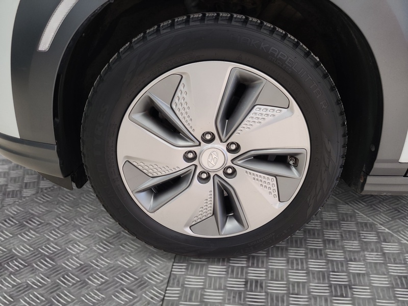 Hyundai Kona vaihtoauto