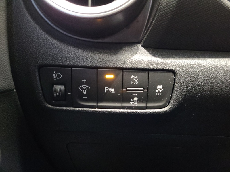 Hyundai Kona vaihtoauto