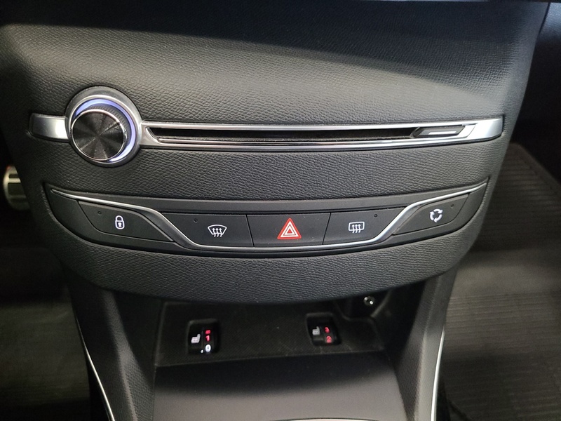 Peugeot 308 vaihtoauto