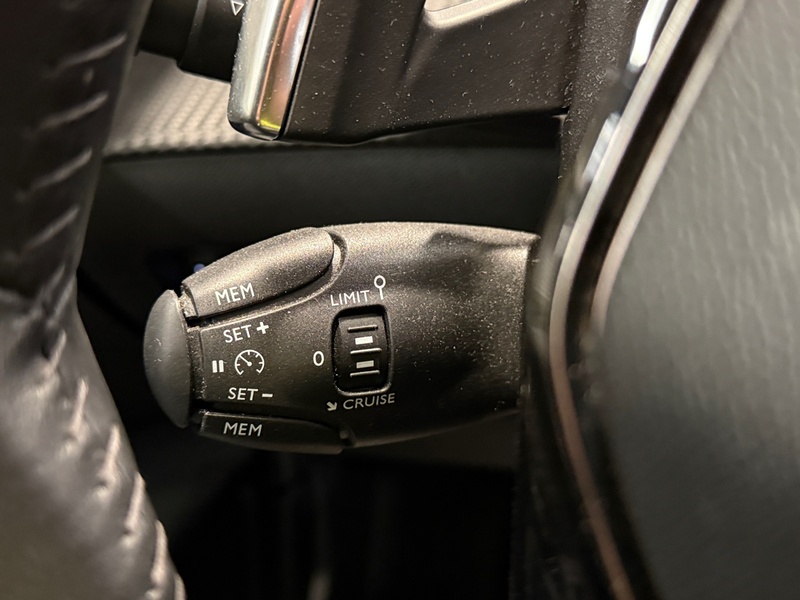 Peugeot 208 vaihtoauto