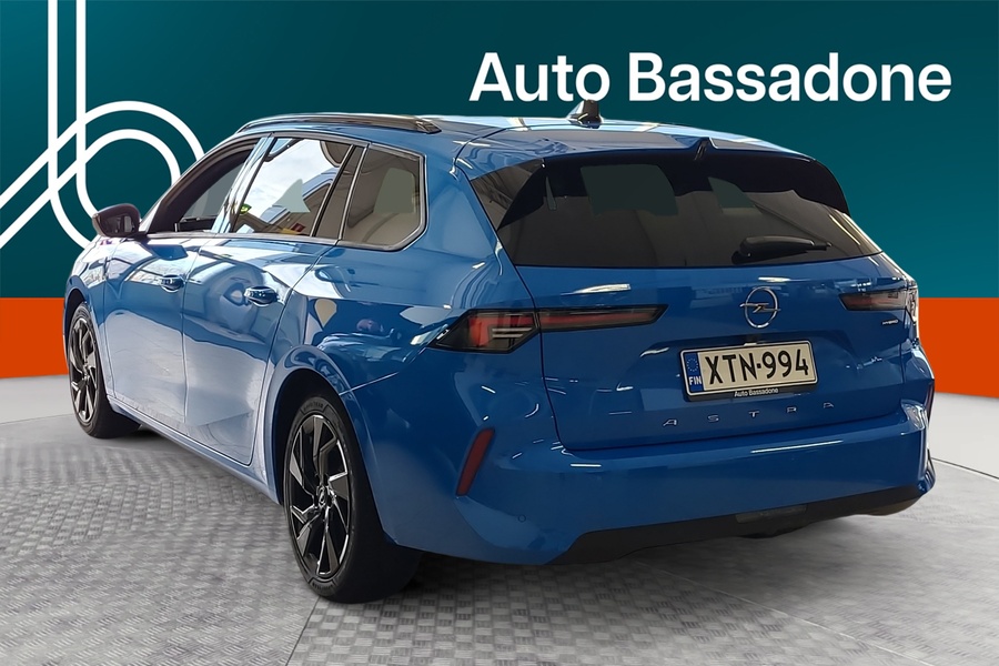 Opel Astra vaihtoauto