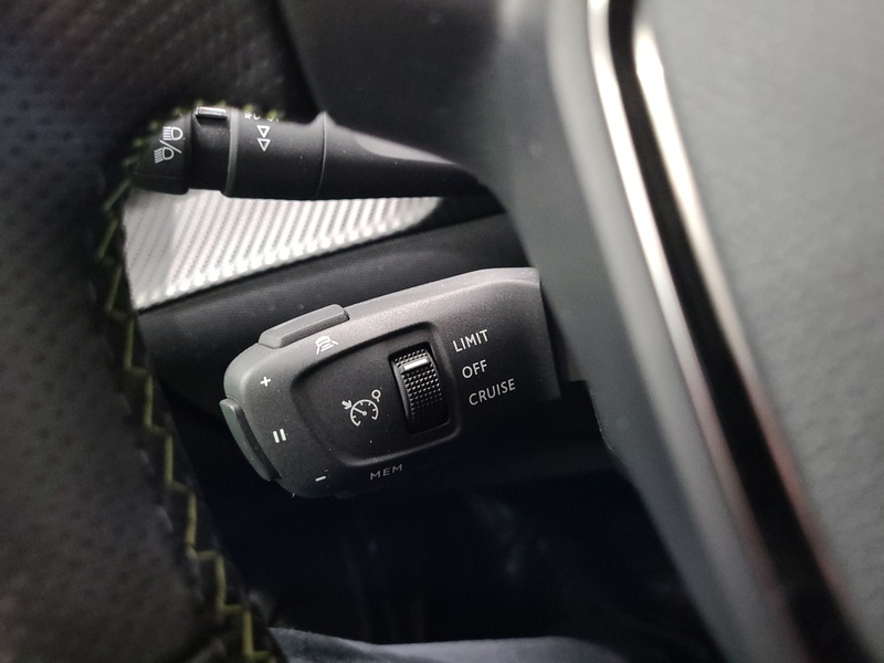 Peugeot e-2008 vaihtoauto