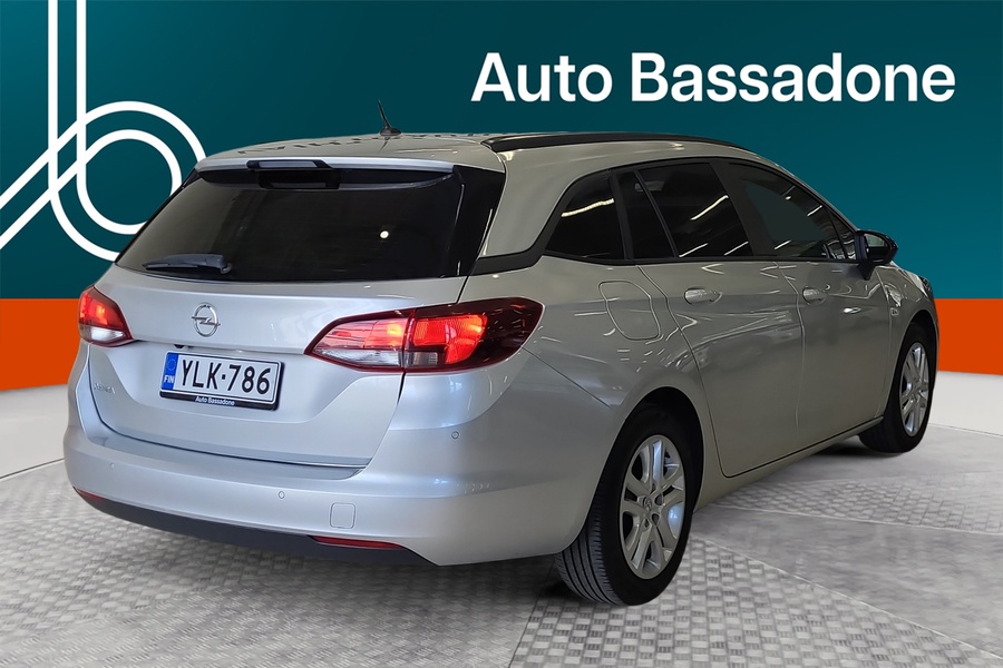 Opel Astra vaihtoauto