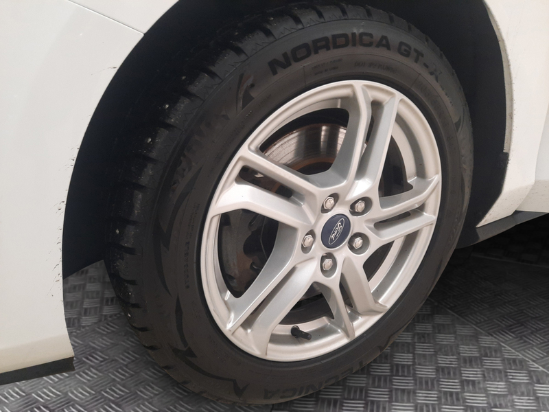 Ford Focus vaihtoauto