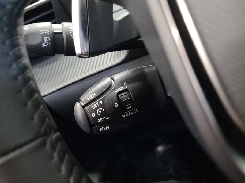 Peugeot 208 vaihtoauto