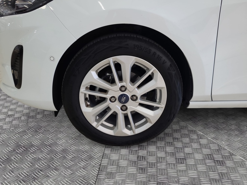 Ford Fiesta vaihtoauto