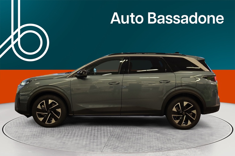 Peugeot E-5008 vaihtoauto