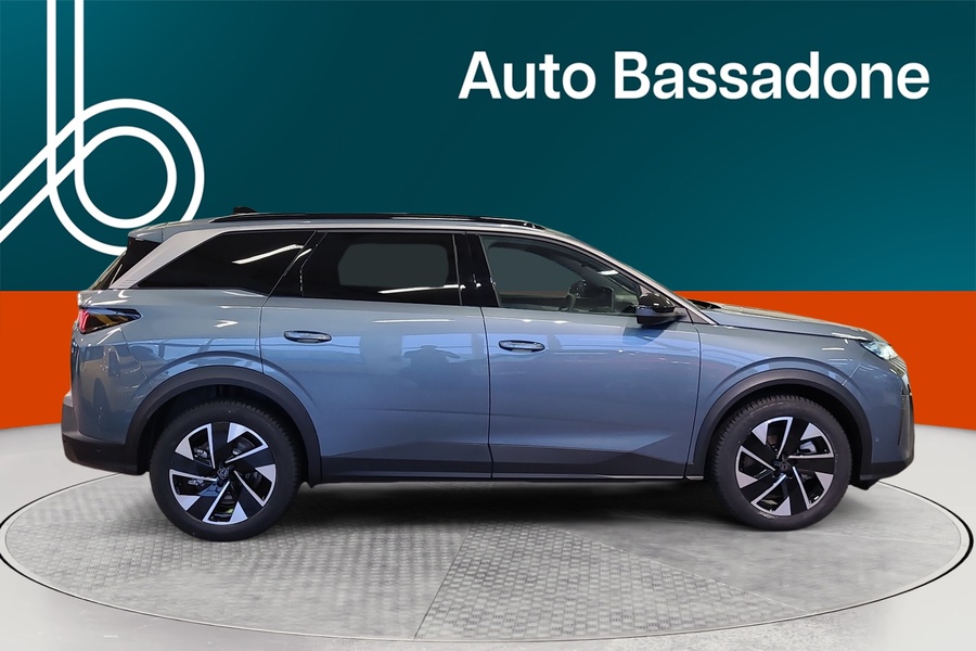 Peugeot E-5008 vaihtoauto