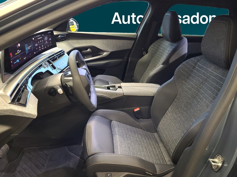 Peugeot E-5008 vaihtoauto