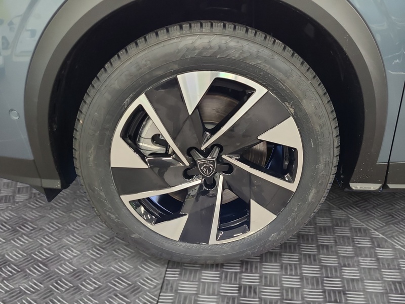 Peugeot E-5008 vaihtoauto