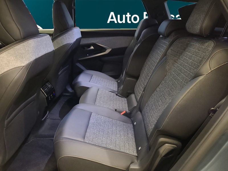 Peugeot E-5008 vaihtoauto