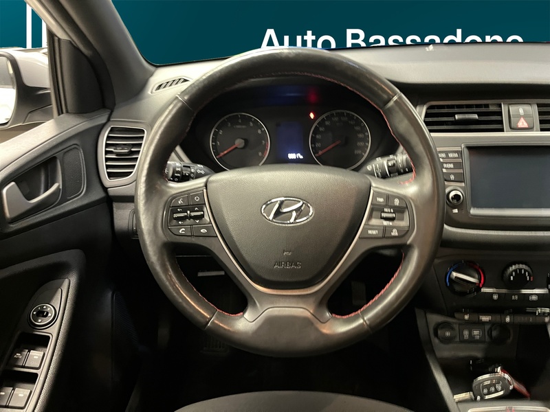 Hyundai i20 Hatchback vaihtoauto