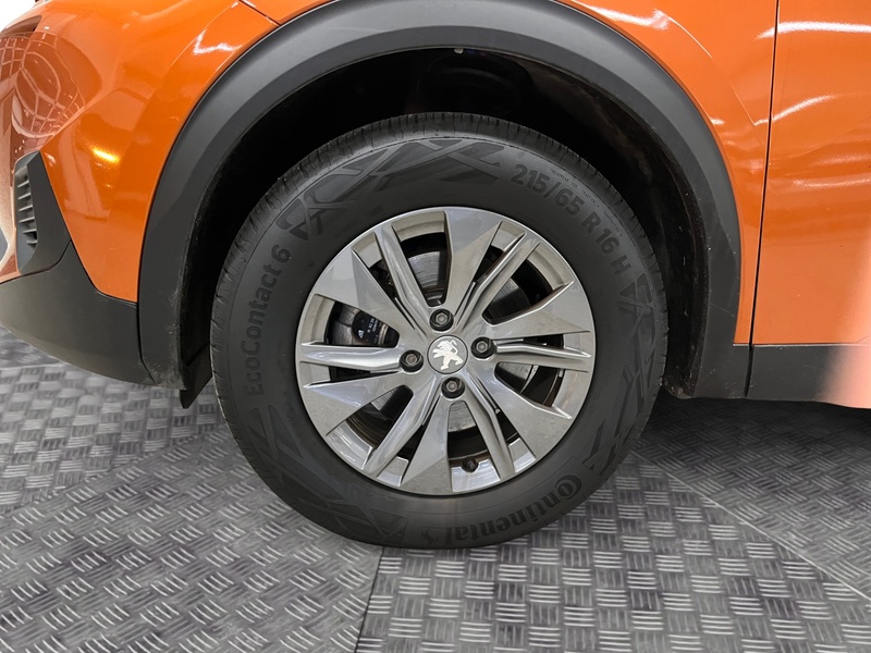 Peugeot e-2008 vaihtoauto