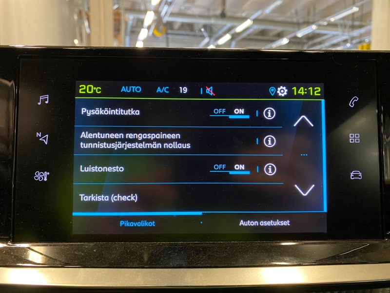 Peugeot e-2008 vaihtoauto