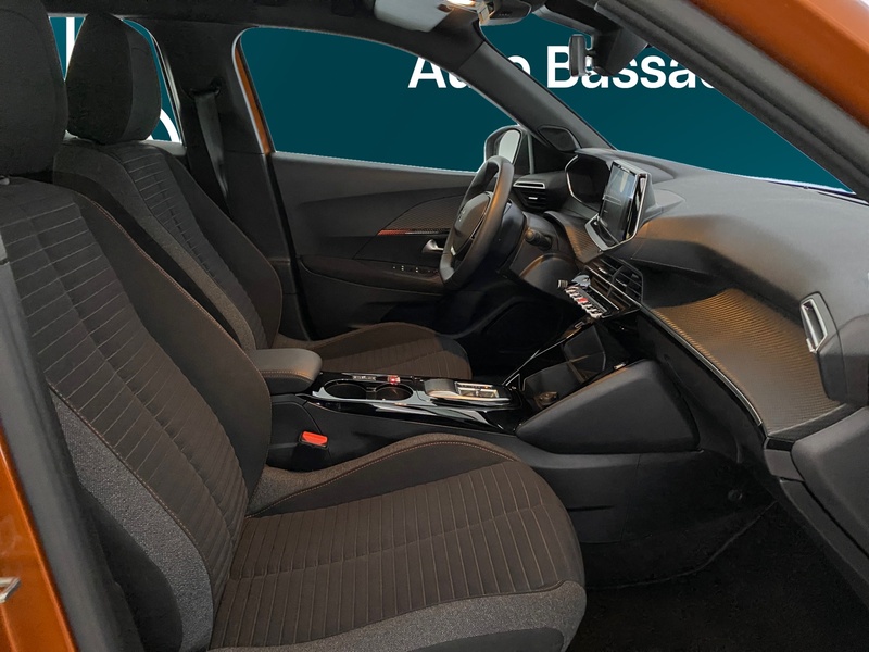 Peugeot e-2008 vaihtoauto