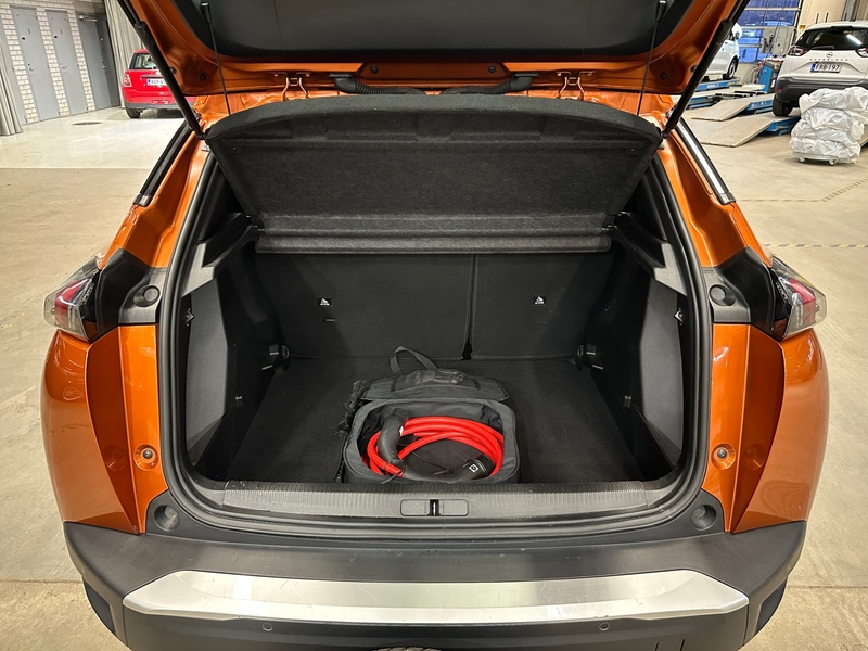 Peugeot e-2008 vaihtoauto