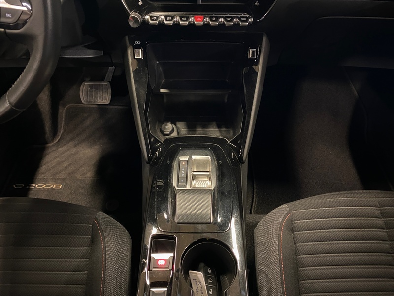 Peugeot e-2008 vaihtoauto