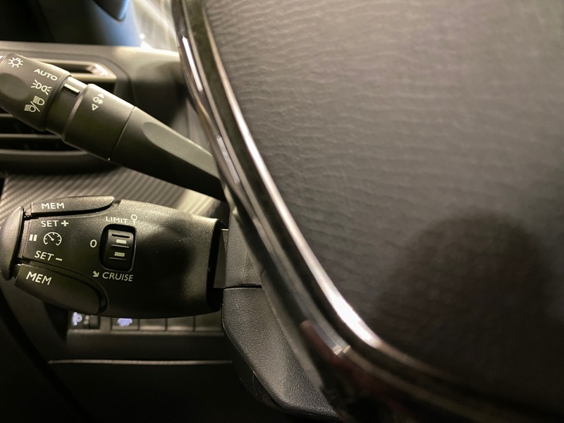 Peugeot e-2008 vaihtoauto