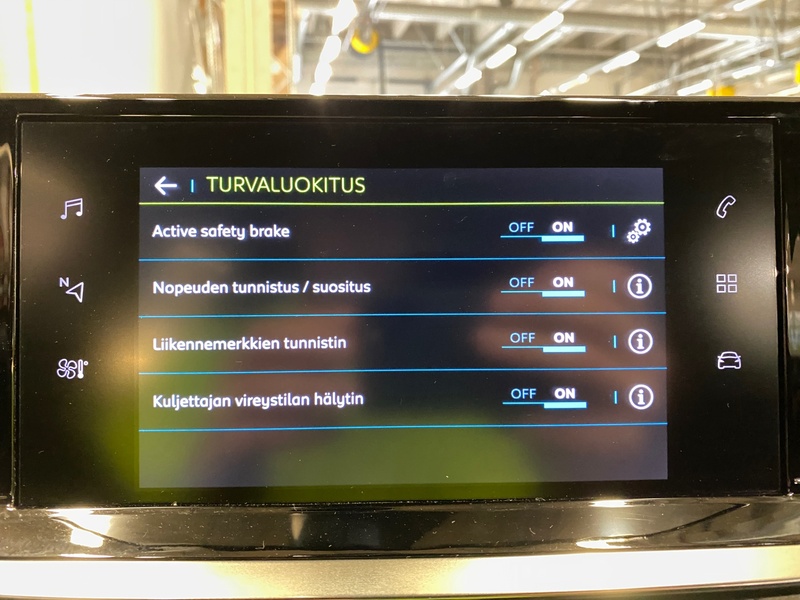 Peugeot e-2008 vaihtoauto