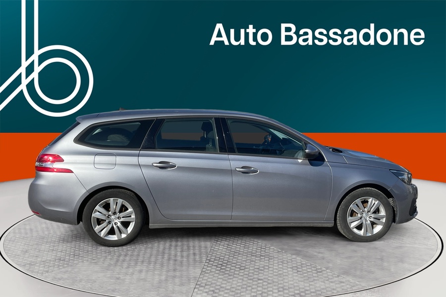 Peugeot 308 vaihtoauto