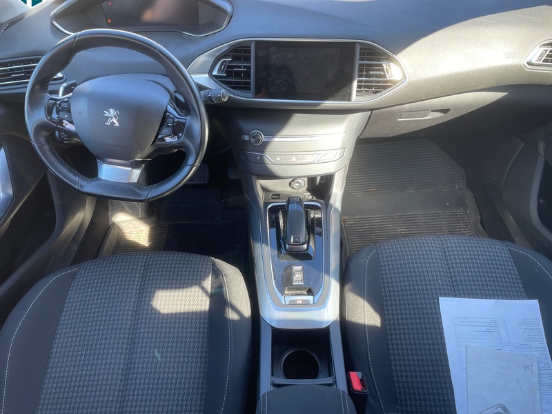 Peugeot 308 vaihtoauto