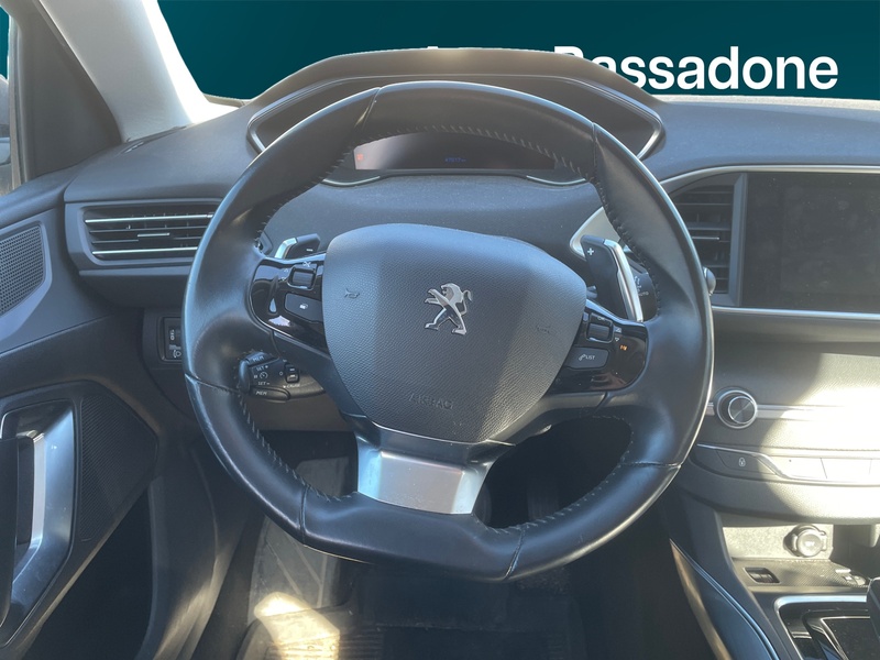 Peugeot 308 vaihtoauto