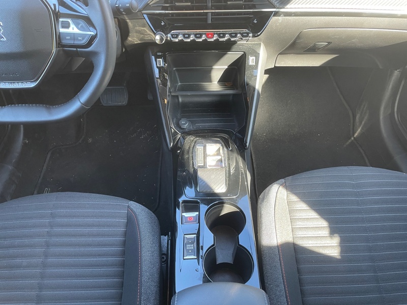 Peugeot 208 vaihtoauto