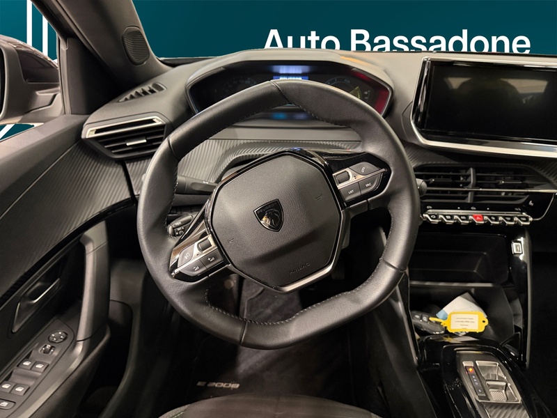 Peugeot e-2008 vaihtoauto