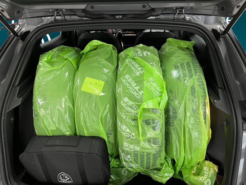 Peugeot e-2008 vaihtoauto