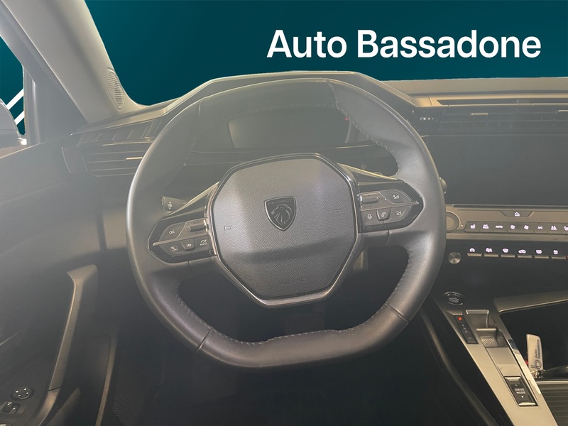 Peugeot 308 vaihtoauto