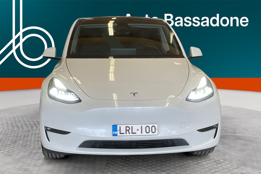 Tesla Model Y vaihtoauto