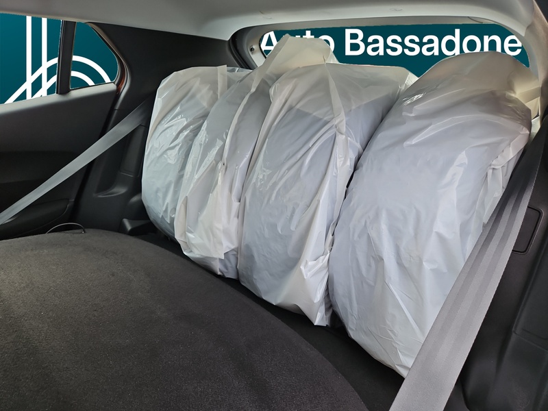 Peugeot e-2008 vaihtoauto