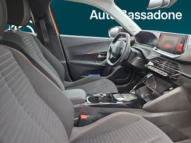 Peugeot e-2008 vaihtoauto