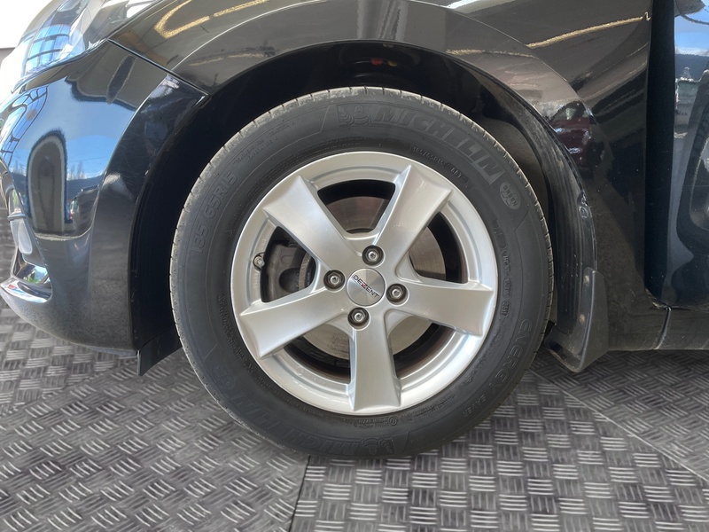 Hyundai i20 Hatchback vaihtoauto