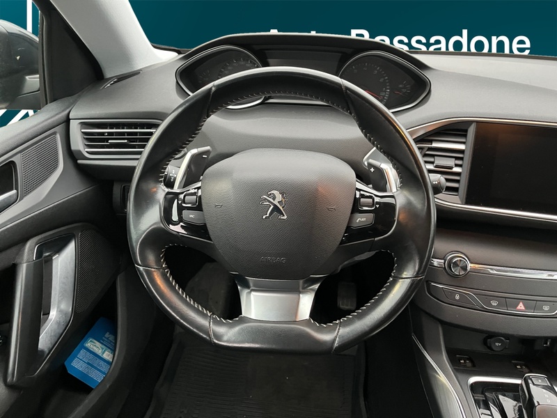 Peugeot 308 vaihtoauto