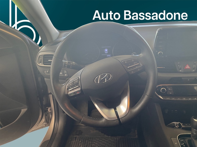 Hyundai i30 Hatchback vaihtoauto