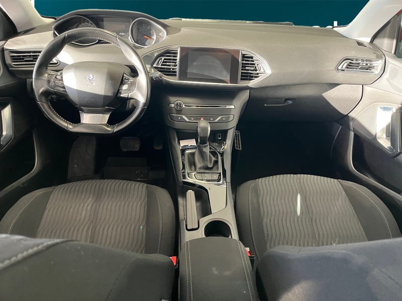 Peugeot 308 vaihtoauto