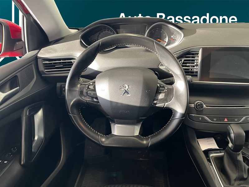 Peugeot 308 vaihtoauto