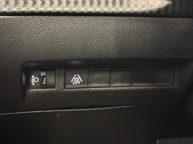 Peugeot e-2008 vaihtoauto