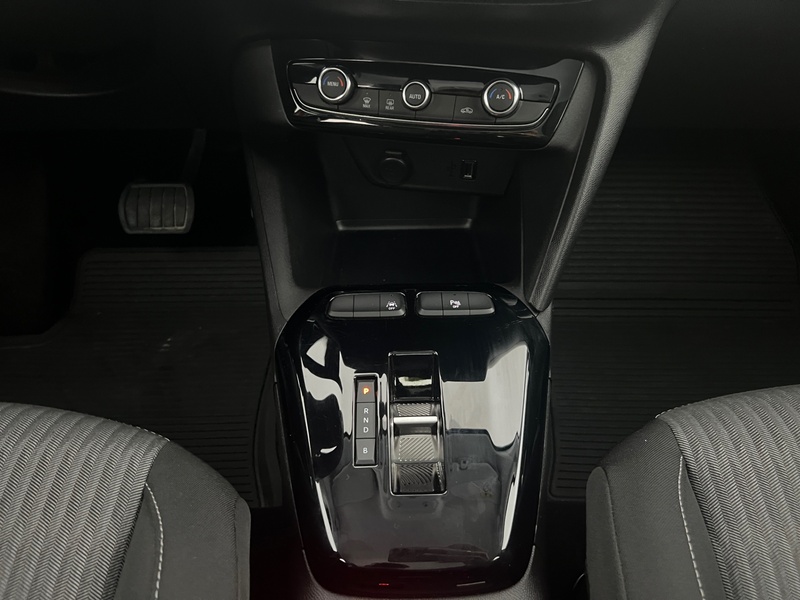 Opel Corsa-e vaihtoauto