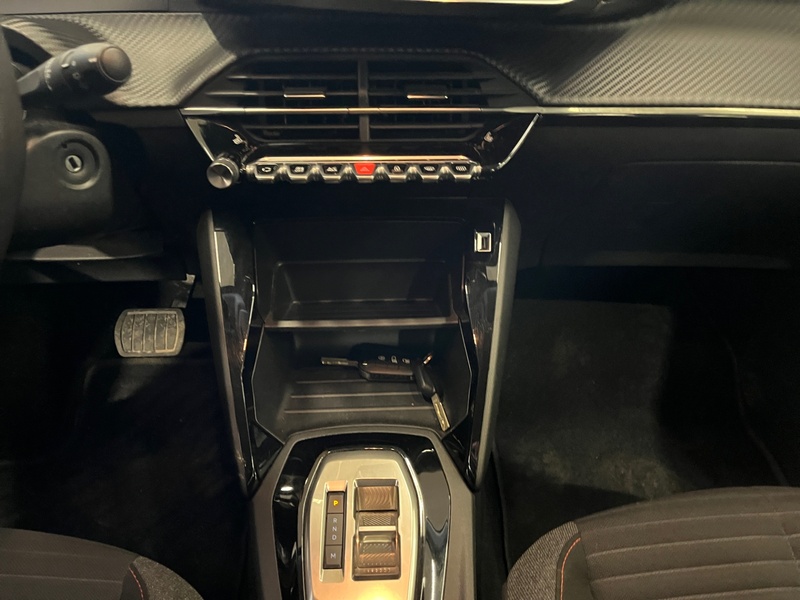 Peugeot 208 vaihtoauto