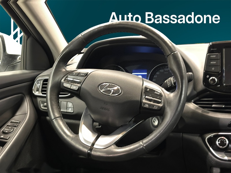 Hyundai i30 Wagon vaihtoauto